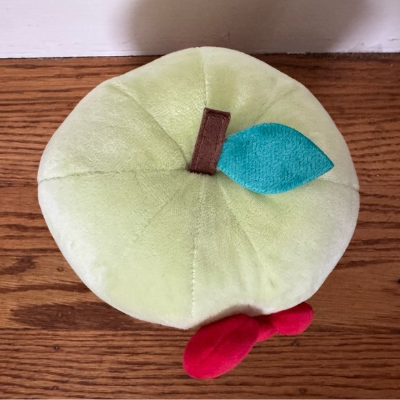 Hello Kitty Apple - Picture 2 of 5